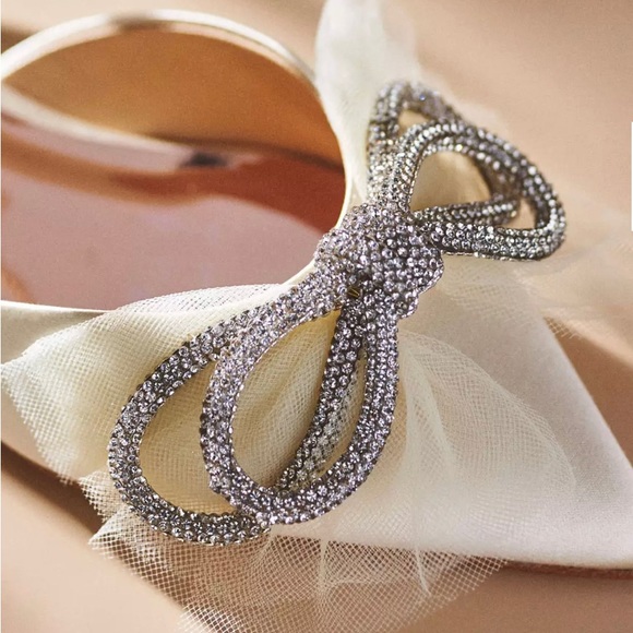 Badgley Mischka Sabina Tulle Bow Pointed Flats - Picture 2 of 4